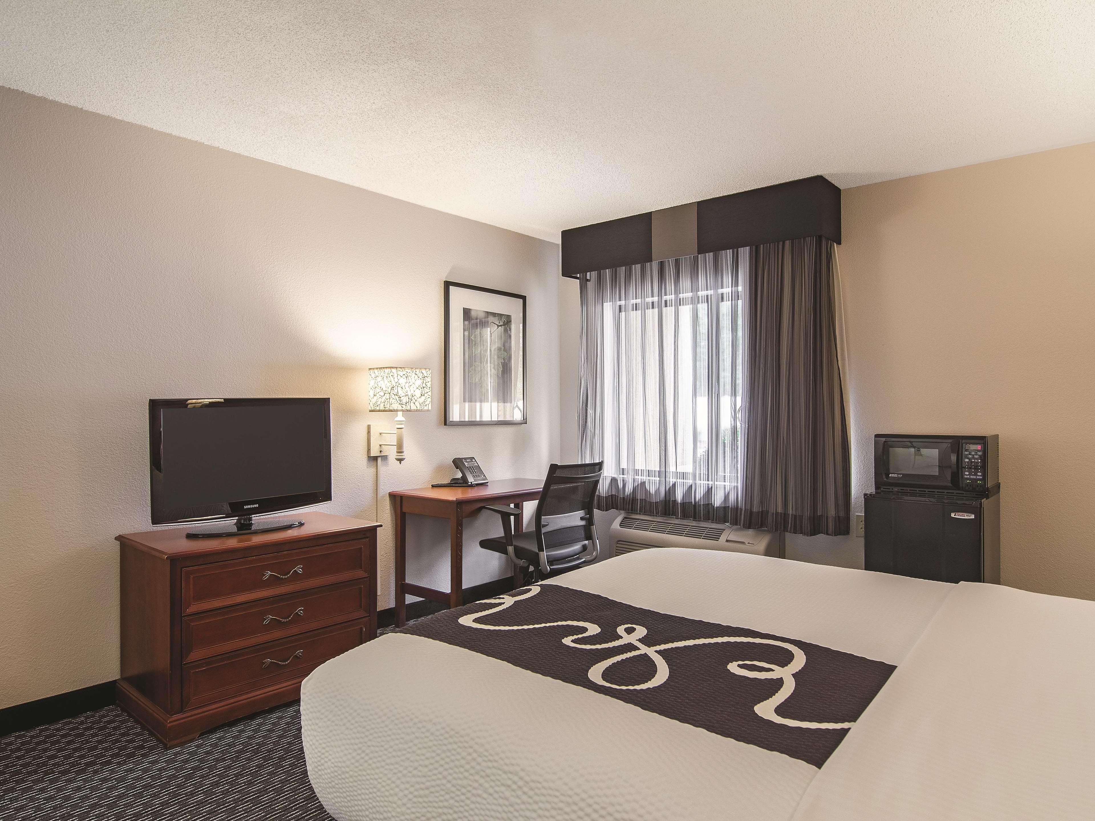 Wingate By Wyndham Brunswick Ga I-95 Hotel Exterior foto